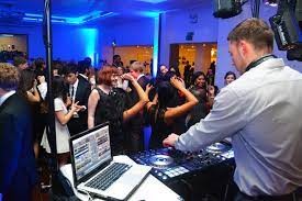 Essential Tips for Hiring a Corporate Party DJ